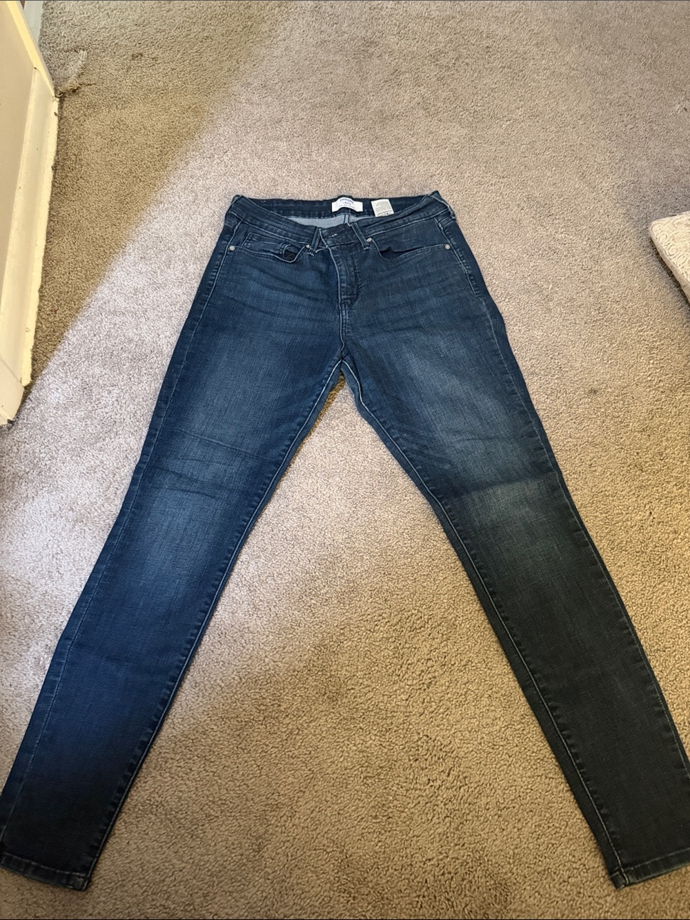 Denizen from Levi's Women's Dark Blue Skinny Jeans